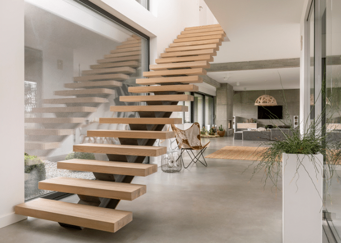 Pourquoi opter pour un escalier sur mesure : les avantages essentiels