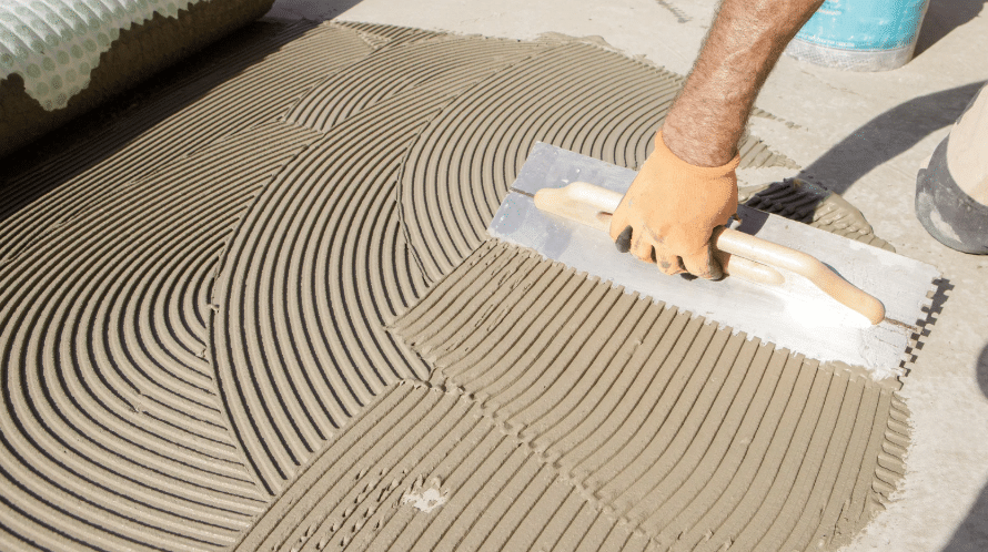 Comment coller son carrelage : Guide complet pour une pose réussie