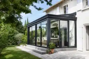 Véranda accolée à une maison, point de contrôle de conformité avant achat immobilier