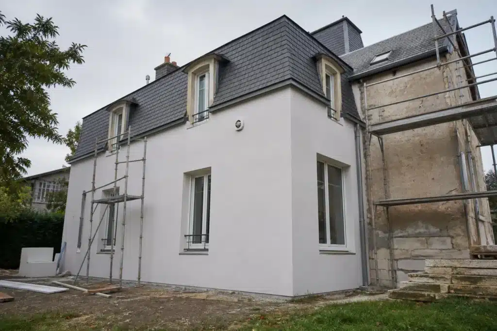renovation energetique realisee par etapes sur une maison