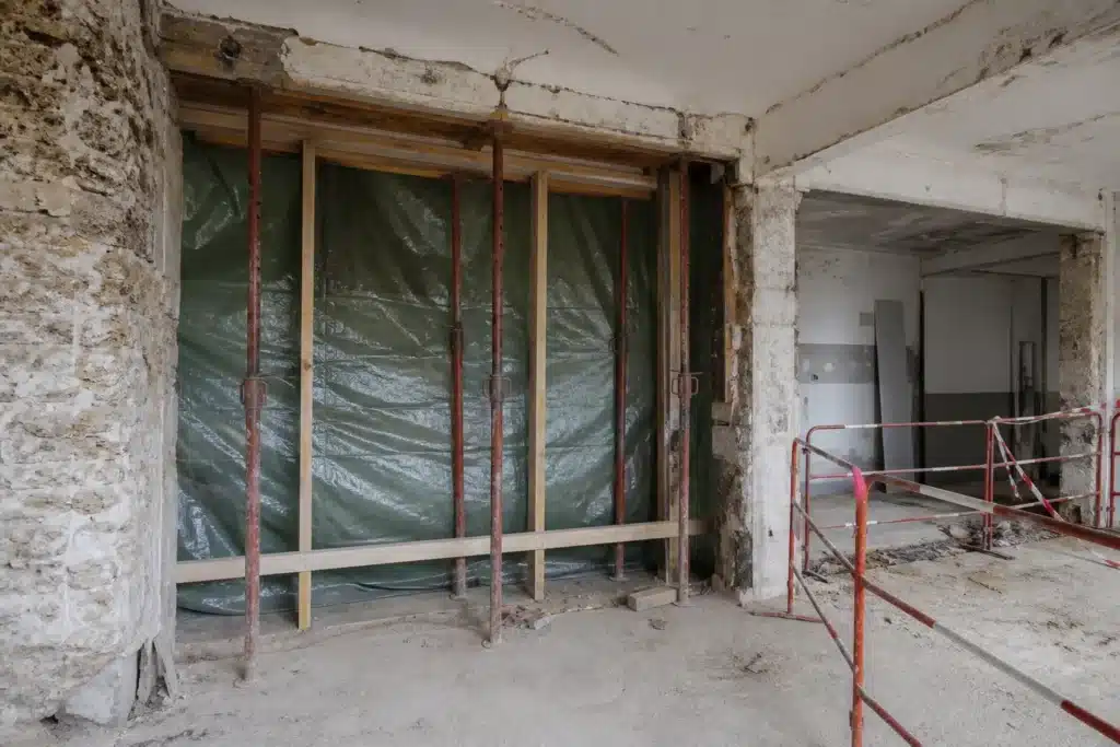 securiser et proteger un chantier laisse a larret