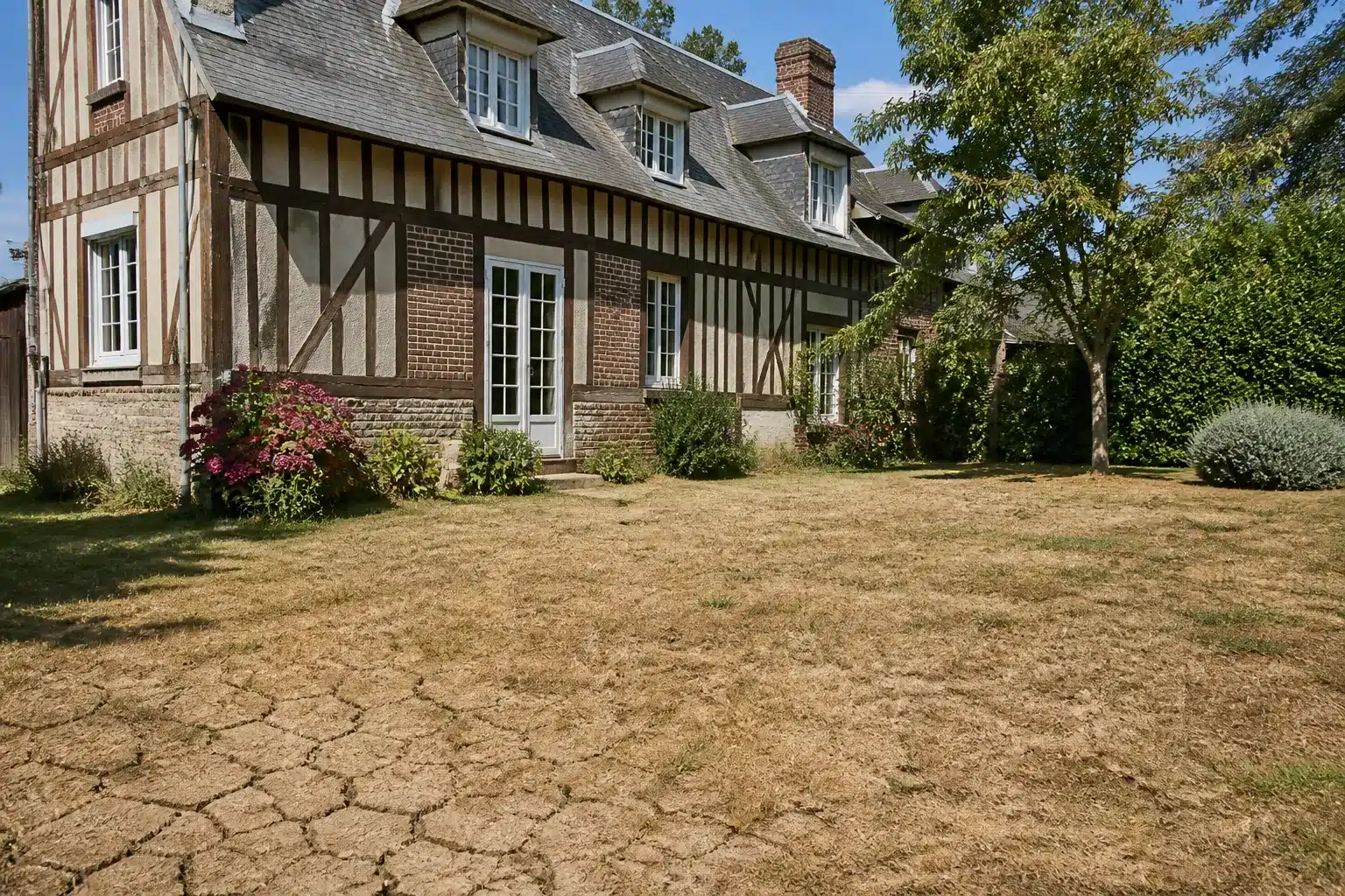 Maison dans le Calvados sur sol argileux exposé, été sec