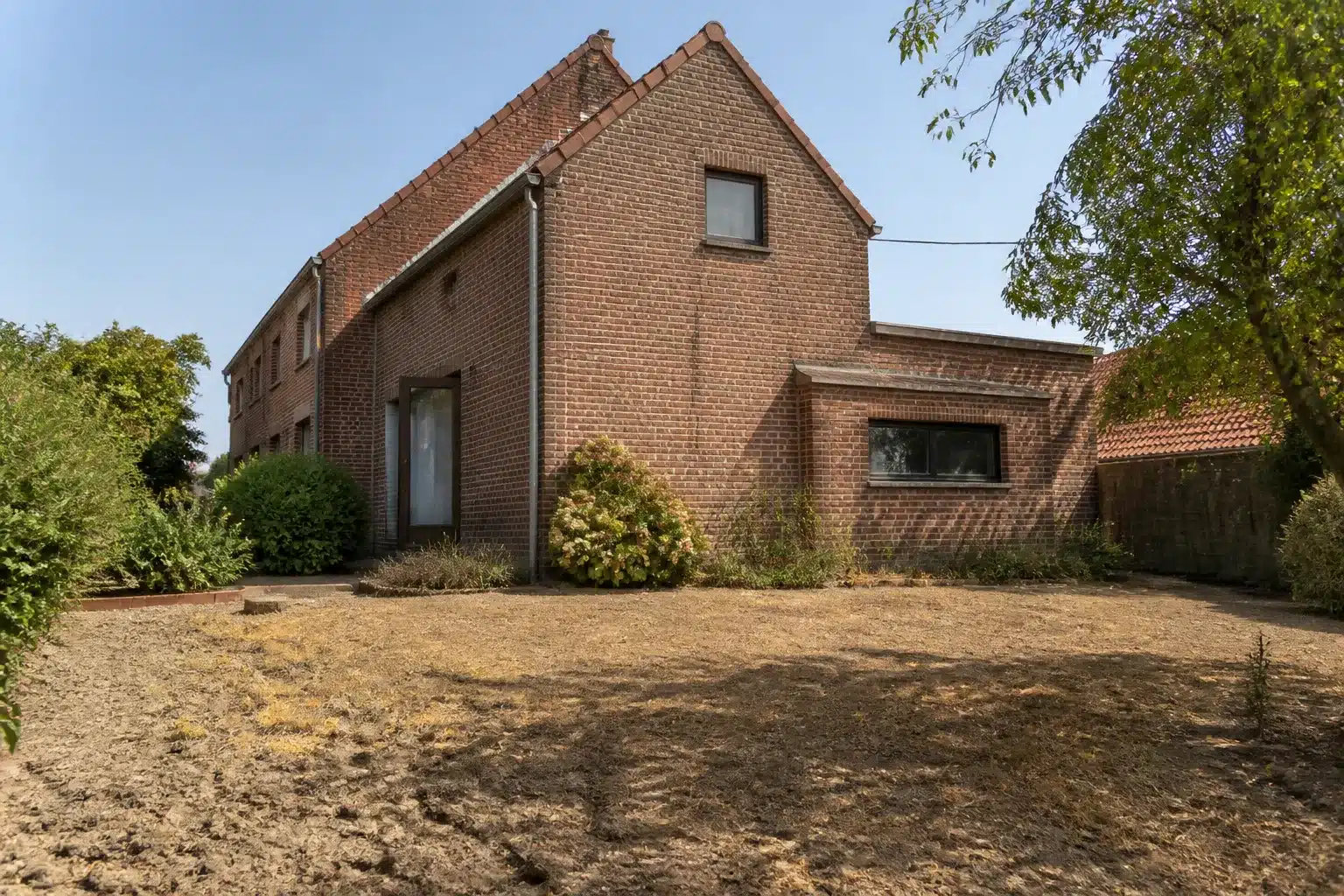 Maison dans la Somme sur sol argileux exposé, été sec