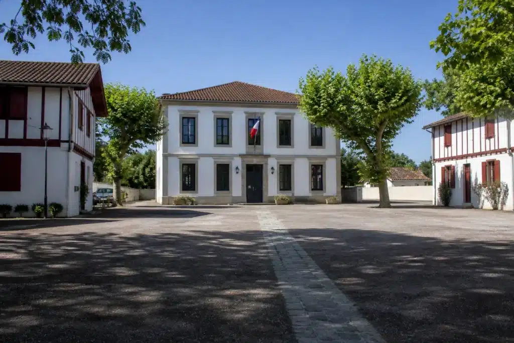 Mairie de village, point de départ de la demande de reconnaissance CatNat