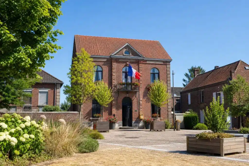 Mairie de village, point de départ de la demande de reconnaissance CatNat